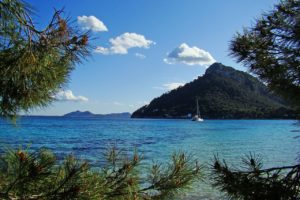 Yates-Mallorca-Charter-Segelboot-Charter